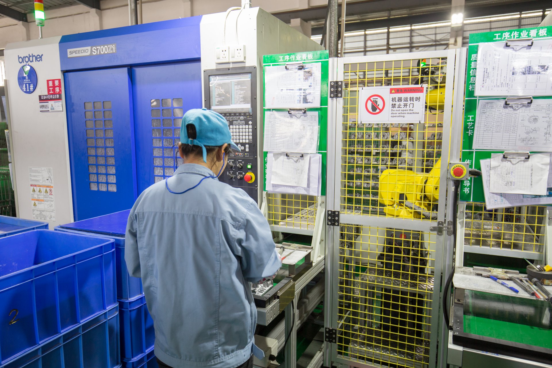 Robot CNC machining automatic system